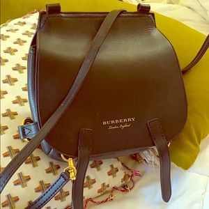 Authentic gorgeous Burberry leather purse